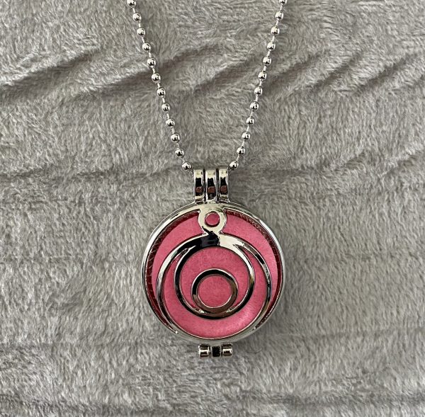 Aromatherapy Diffuser Necklace – 316L Stainless Steel Locket with Felt Inserts